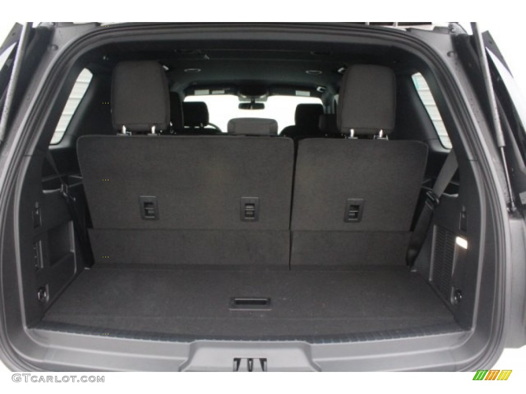 2018 Ford Expedition XLT Trunk Photo #124784237