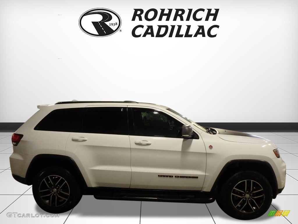 2017 Grand Cherokee Trailhawk 4x4 - Bright White / Black photo #6