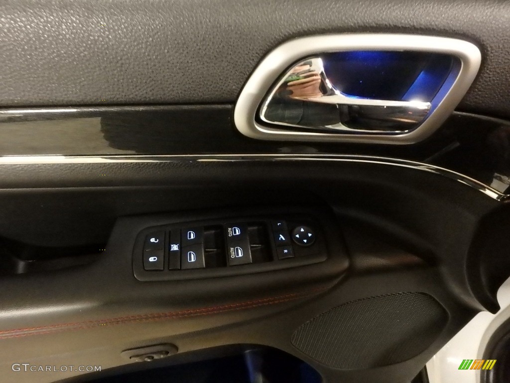 2017 Grand Cherokee Trailhawk 4x4 - Bright White / Black photo #17