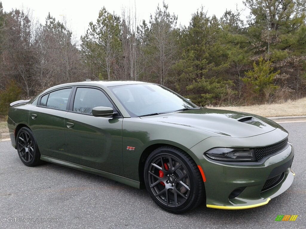 Dodge Charger 2018 F8 Green. 