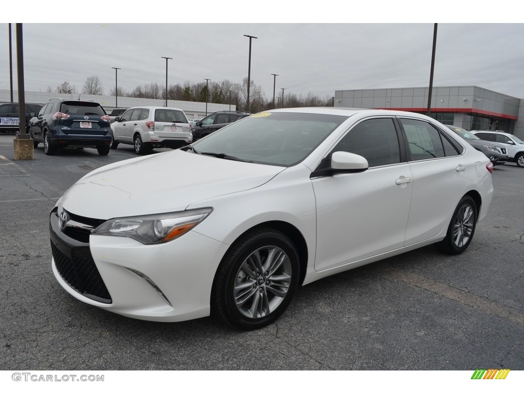 2015 Camry SE - Super White / Black photo #7