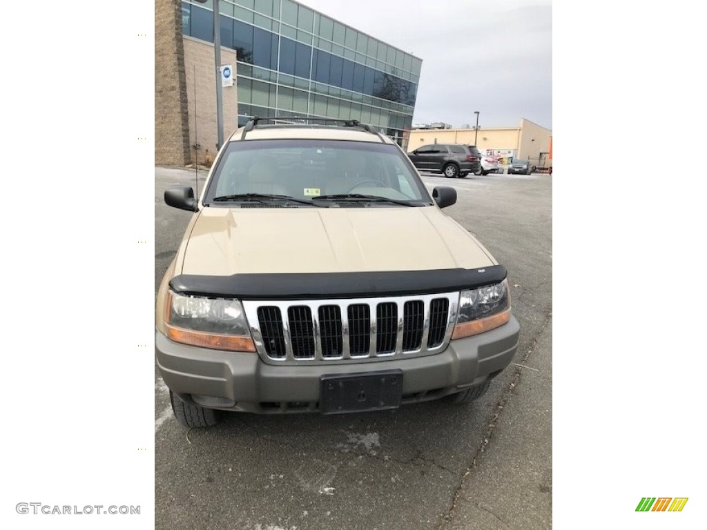 2000 Grand Cherokee Laredo 4x4 - Champagne Pearlcoat / Camel photo #4