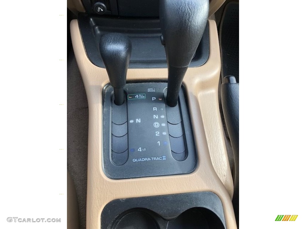 2000 Grand Cherokee Laredo 4x4 - Champagne Pearlcoat / Camel photo #17