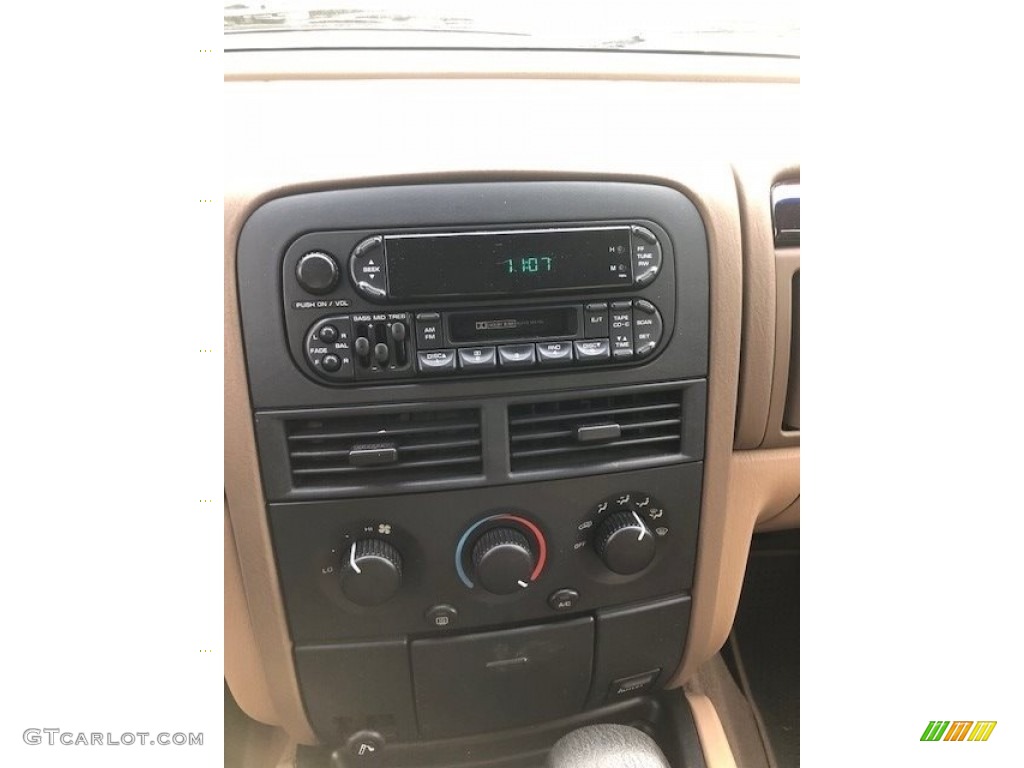 2000 Grand Cherokee Laredo 4x4 - Champagne Pearlcoat / Camel photo #23