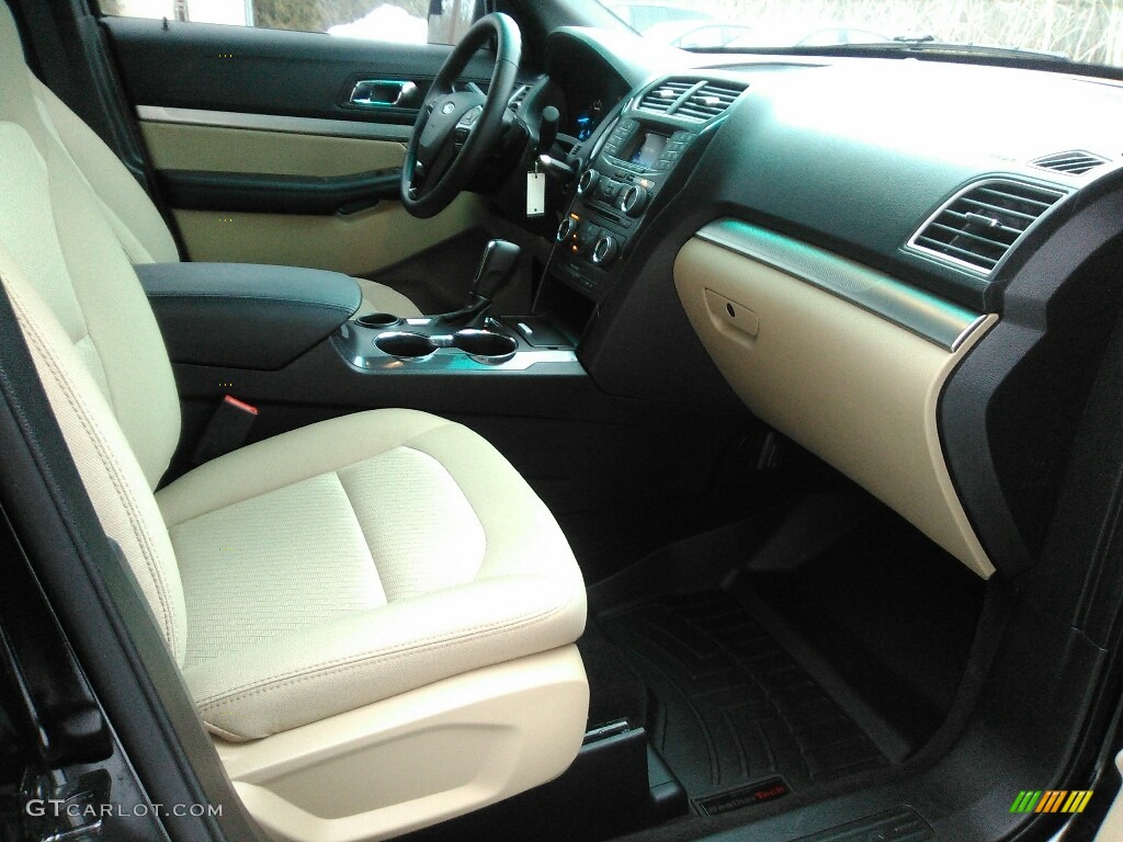 2016 Explorer FWD - Shadow Black / Medium Light Camel photo #15