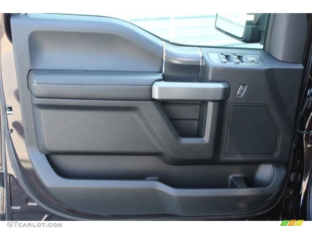 2018 F150 XLT SuperCrew - Magnetic / Black photo #10