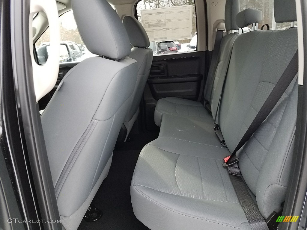 2018 1500 Express Quad Cab 4x4 - Brilliant Black Crystal Pearl / Black/Diesel Gray photo #6