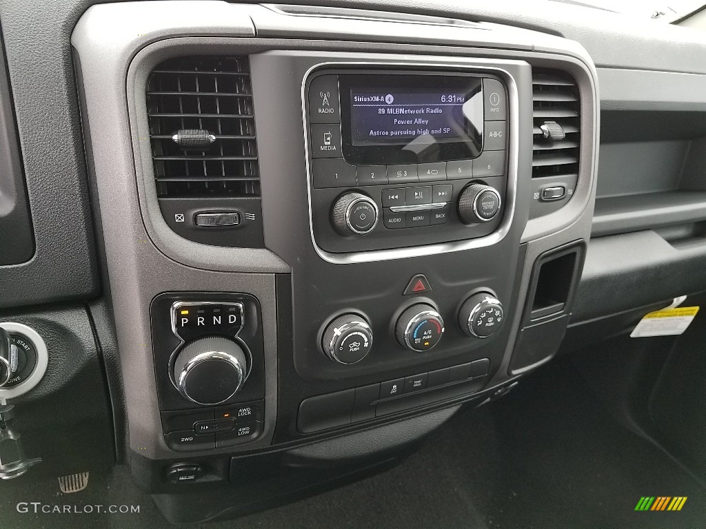 2018 1500 Express Quad Cab 4x4 - Brilliant Black Crystal Pearl / Black/Diesel Gray photo #10