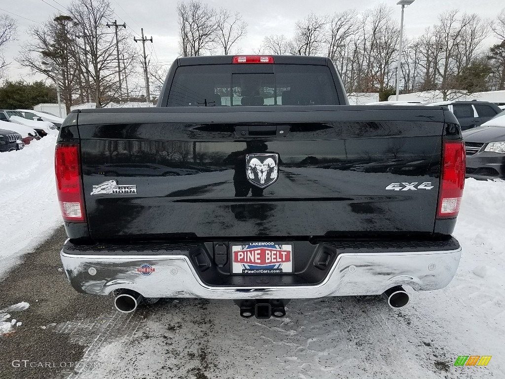 2018 1500 Big Horn Crew Cab 4x4 - Brilliant Black Crystal Pearl / Black/Diesel Gray photo #5