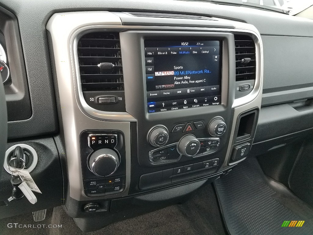 2018 1500 Big Horn Crew Cab 4x4 - Brilliant Black Crystal Pearl / Black/Diesel Gray photo #10