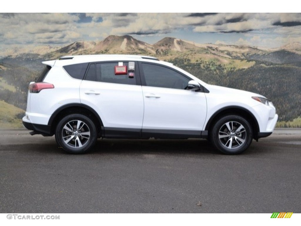 2016 RAV4 XLE AWD - Super White / Black photo #2