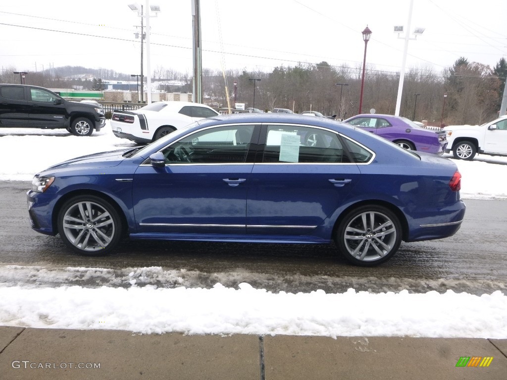 Reef Blue Metallic 2017 Volkswagen Passat R-Line Sedan Exterior Photo #124811766