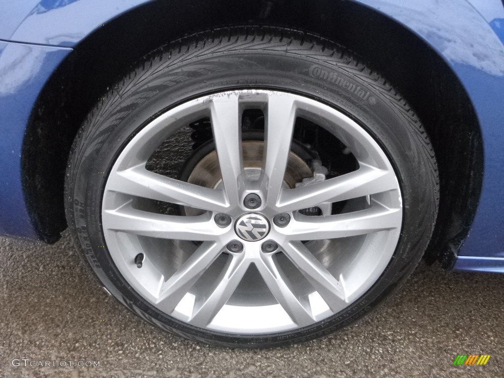 2017 Volkswagen Passat R-Line Sedan Wheel Photo #124811845