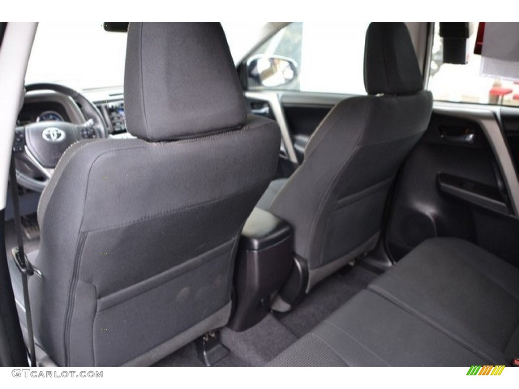 2016 RAV4 XLE AWD - Super White / Black photo #20