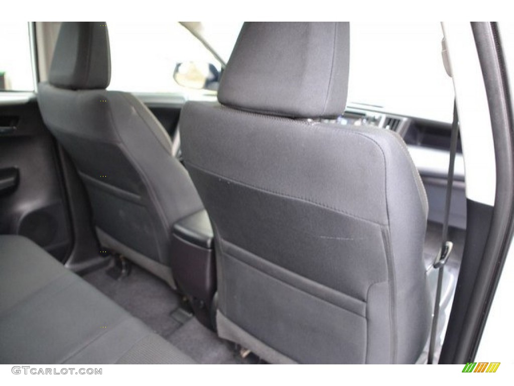 2016 RAV4 XLE AWD - Super White / Black photo #22