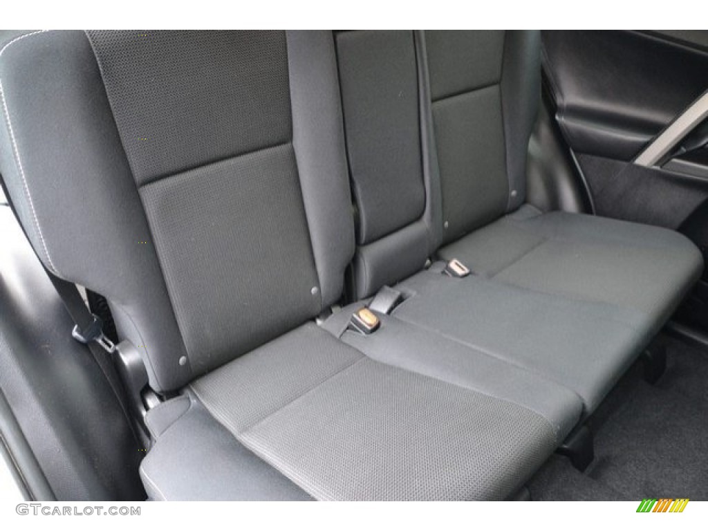 2016 RAV4 XLE AWD - Super White / Black photo #24