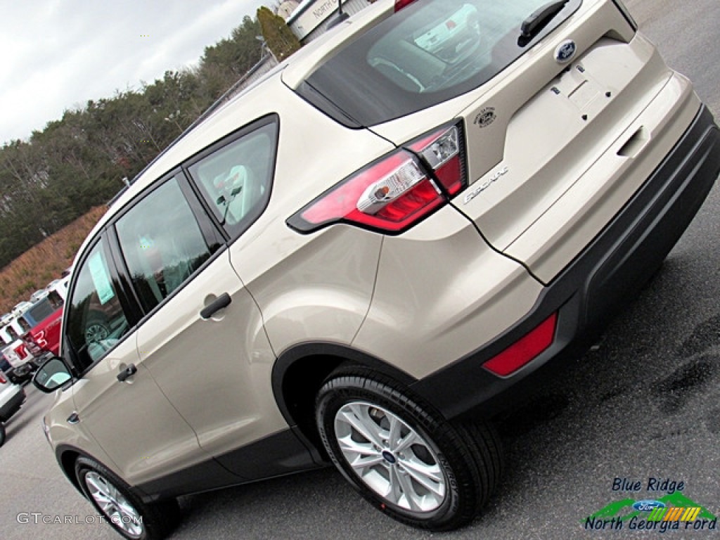 2018 Escape S - White Gold / Charcoal Black photo #32