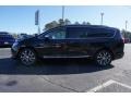 2018 Brilliant Black Crystal Pearl Chrysler Pacifica Limited  photo #4