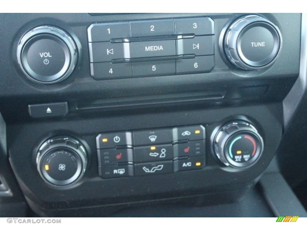 2018 F150 XLT SuperCrew - Ingot Silver / Black photo #14