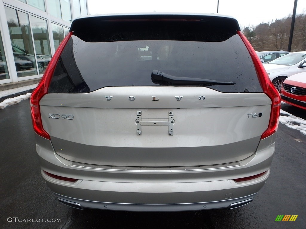 2018 XC90 T6 AWD Momentum - Luminous Sand Metallic / Blonde photo #3