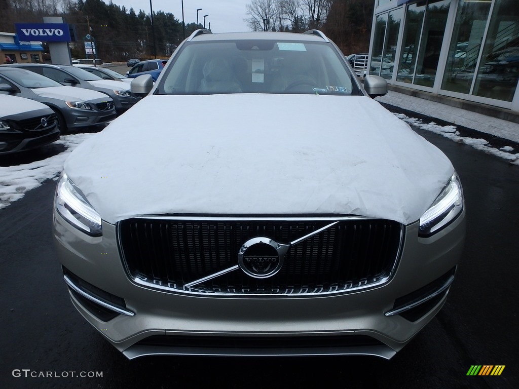 2018 XC90 T6 AWD Momentum - Luminous Sand Metallic / Blonde photo #6