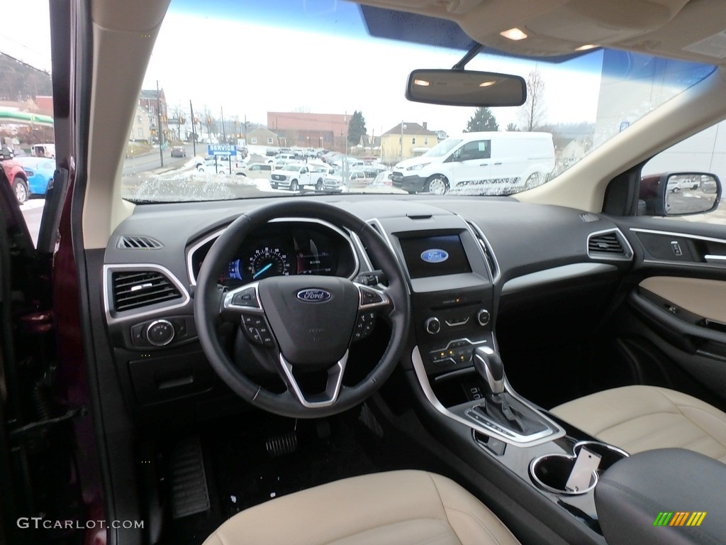 2017 Ford Edge SEL Interior Color Photos