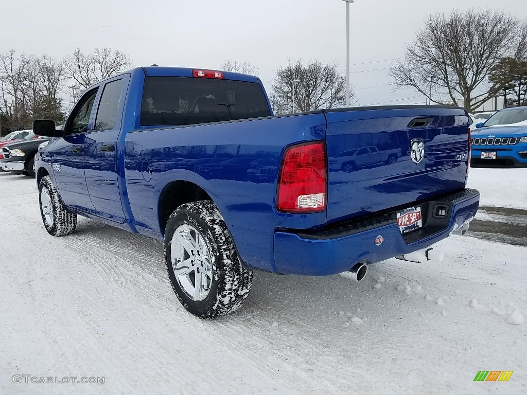 2018 1500 Express Quad Cab 4x4 - Blue Streak Pearl / Black/Diesel Gray photo #4