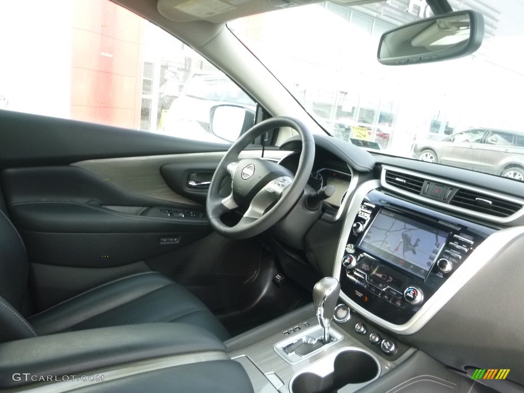 2017 Murano Platinum AWD - Pearl White / Graphite photo #11