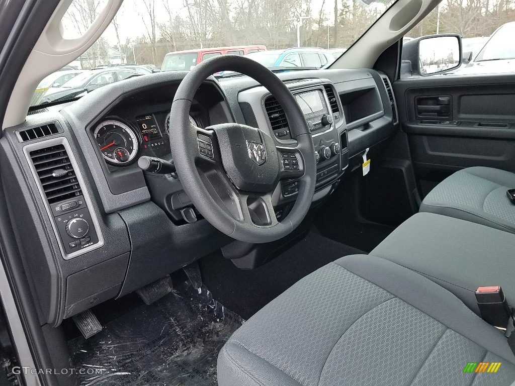 Black/Diesel Gray Interior 2018 Ram 1500 Express Quad Cab 4x4 Photo #124825996