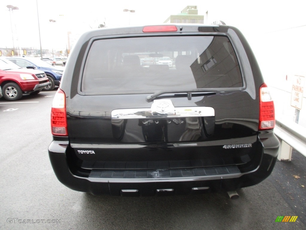 2007 4Runner SR5 4x4 - Black / Dark Charcoal photo #4