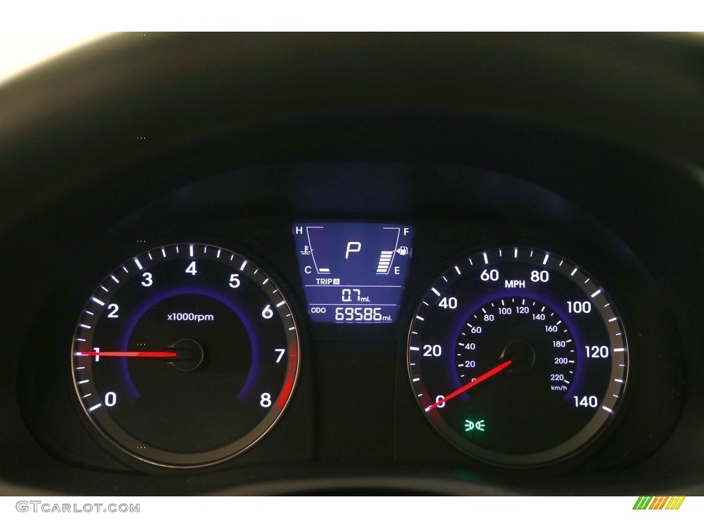 2013 Accent GS 5 Door - Electrolyte Green / Black photo #9