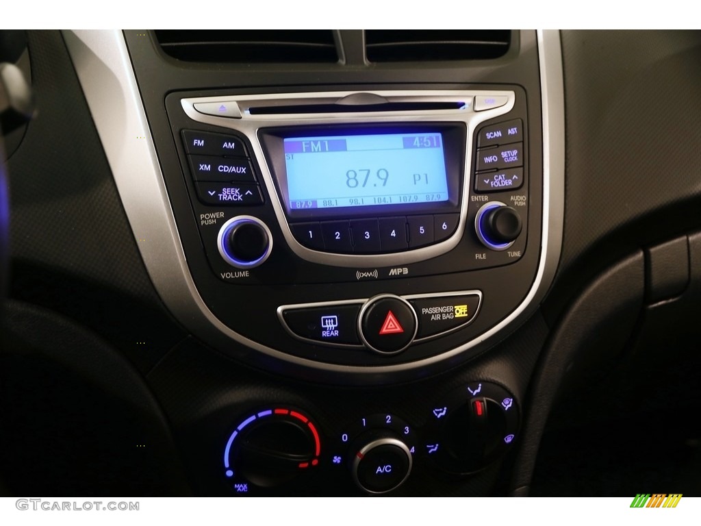 2013 Accent GS 5 Door - Electrolyte Green / Black photo #10