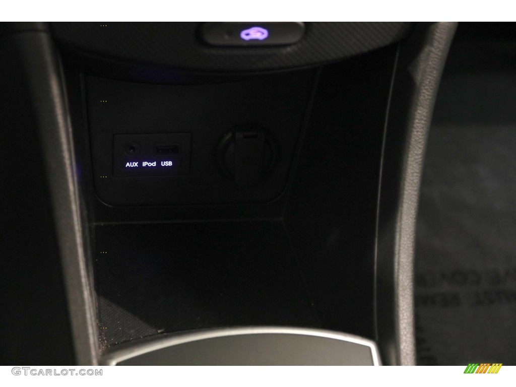 2013 Accent GS 5 Door - Electrolyte Green / Black photo #12