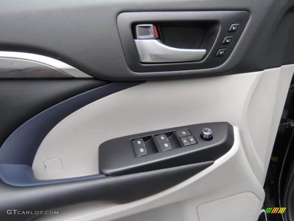 2018 Toyota Highlander Limited AWD Controls Photo #124827772