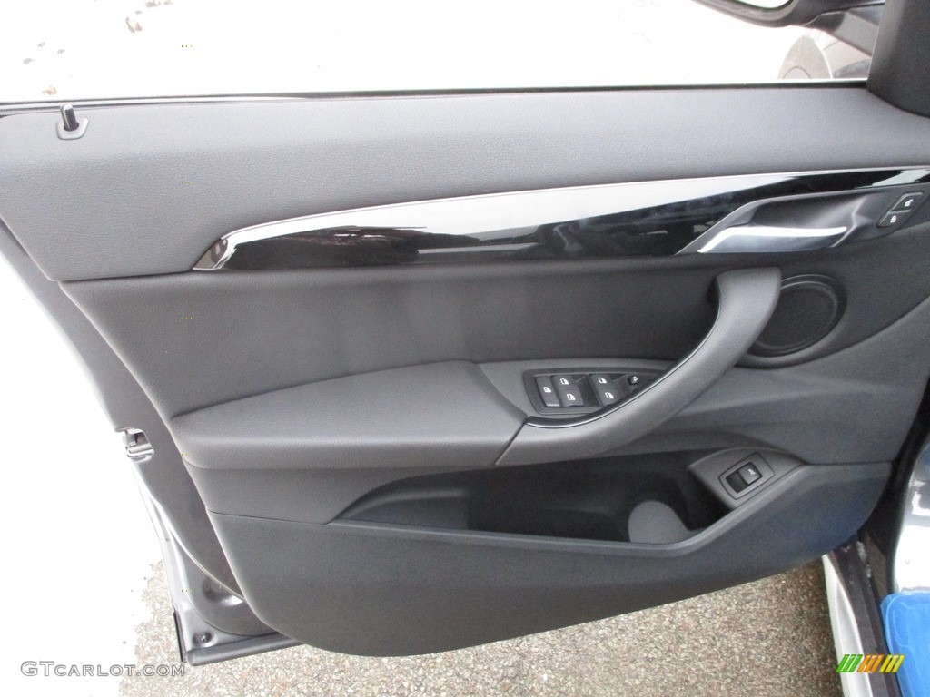 2018 BMW X1 xDrive28i Black Door Panel Photo #124829668