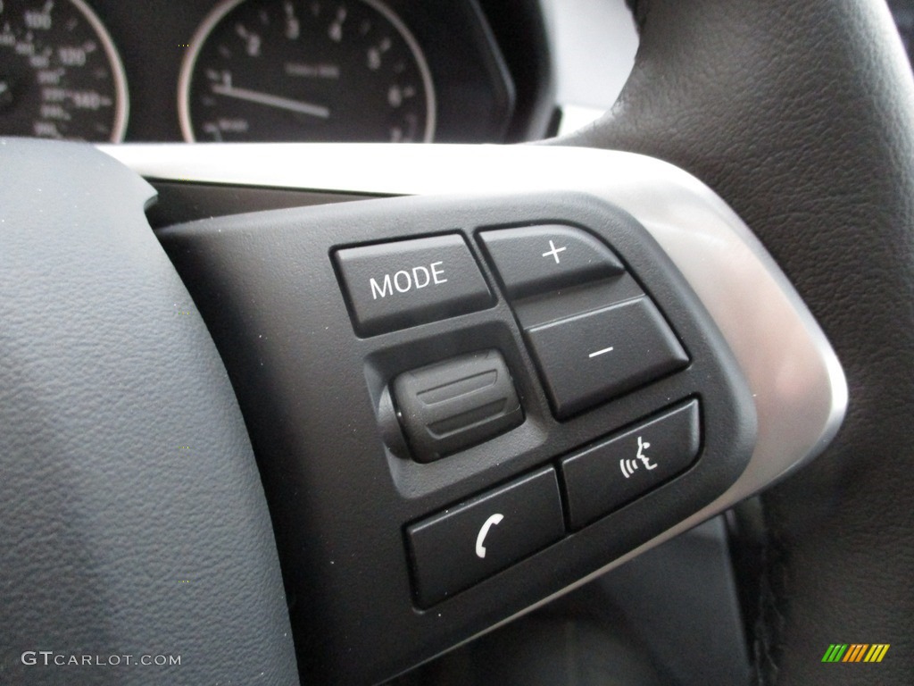 2018 BMW X1 xDrive28i Controls Photo #124829857