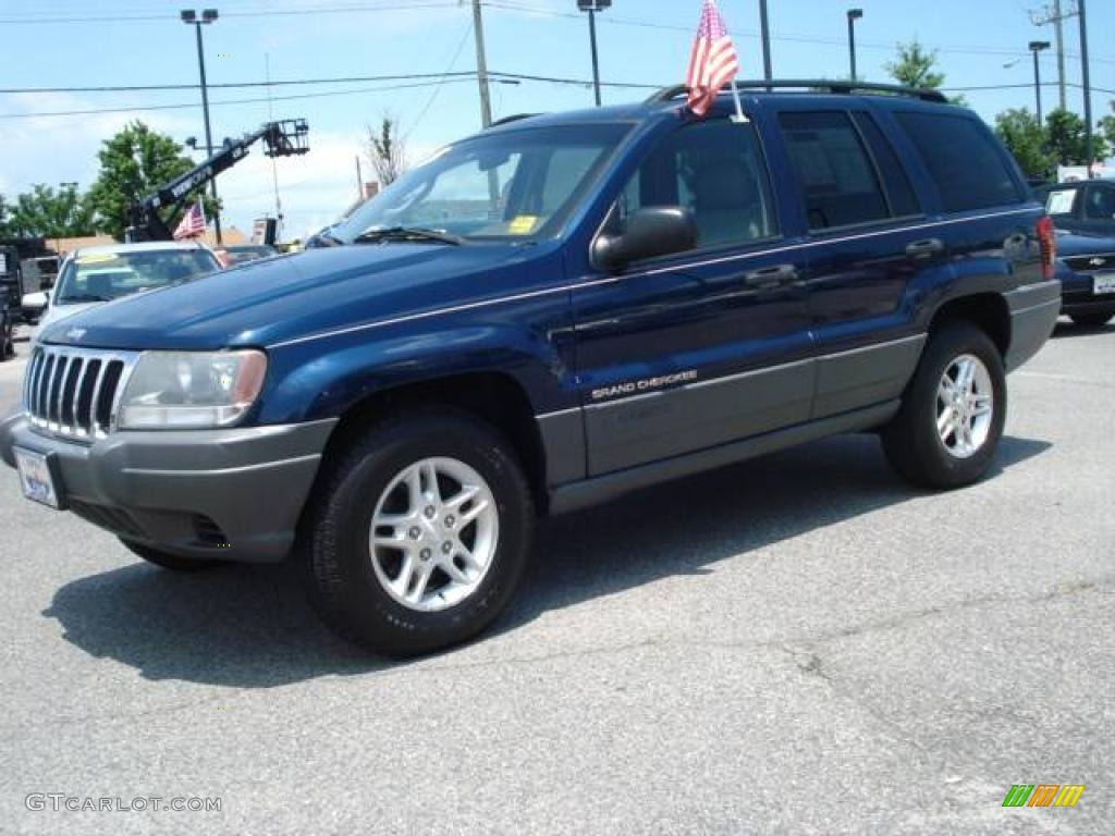 2002 Grand Cherokee Laredo 4x4 - Patriot Blue Pearlcoat / Sandstone photo #2