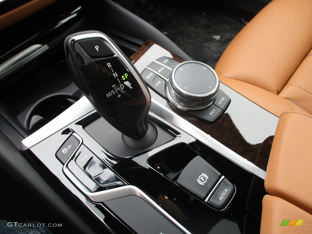 2018 BMW 5 Series 540i xDrive Sedan Transmission Photos