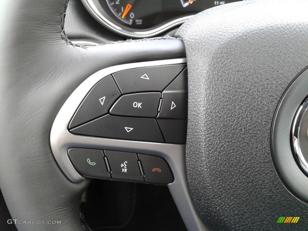 2018 Jeep Grand Cherokee Laredo 4x4 Controls Photo #124831441
