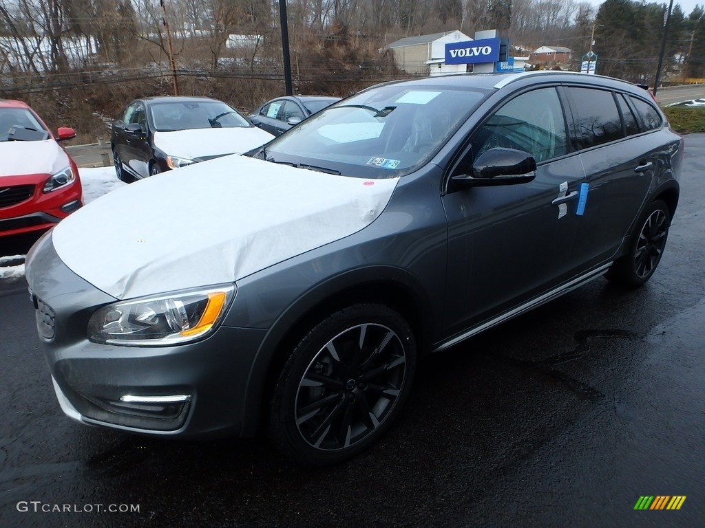 2018 V60 Cross Country T5 AWD - Osmium Grey Metallic / Off Black photo #5