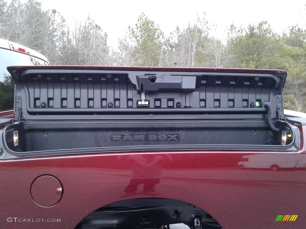 2018 Ram 2500 Tradesman Crew Cab 4x4 Trunk Photos