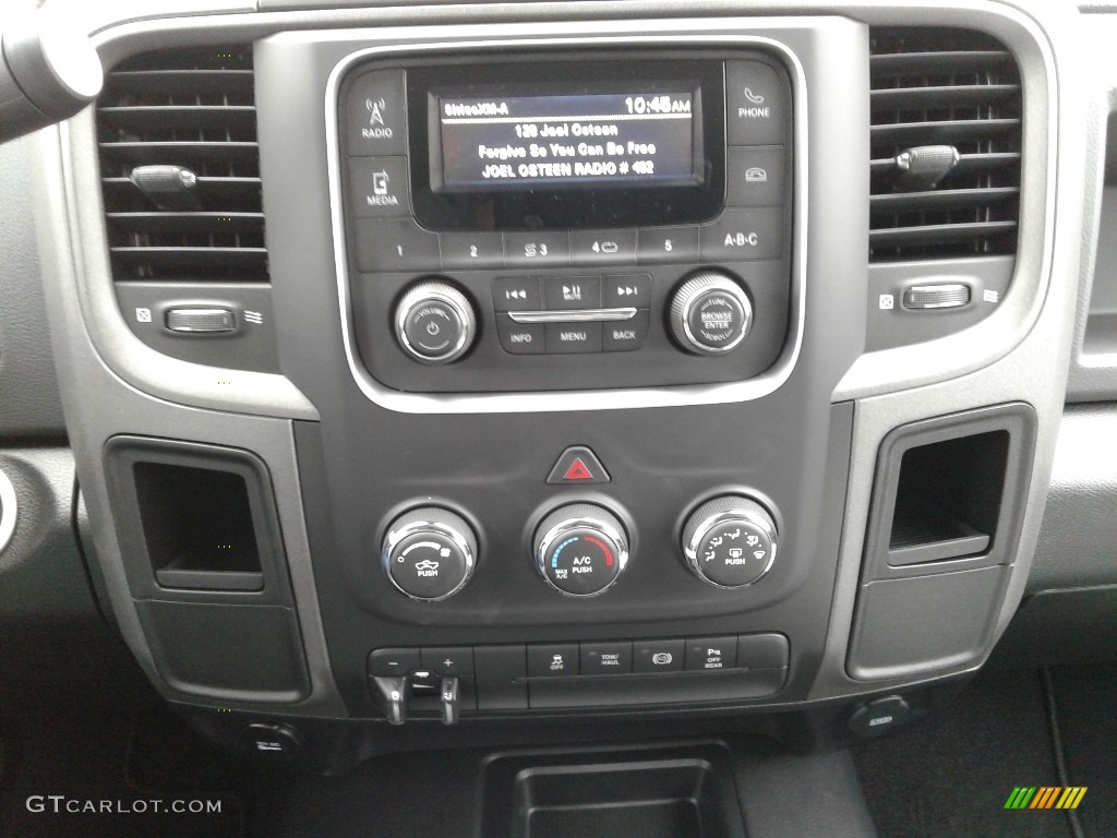 2018 Ram 2500 Tradesman Crew Cab 4x4 Controls Photo #124835956