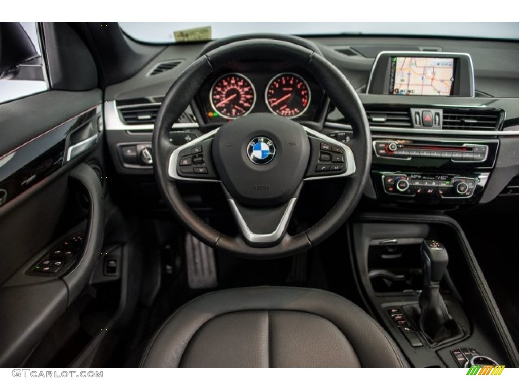 2017 X1 sDrive28i - Mediterranean Blue Metallic / Black photo #4