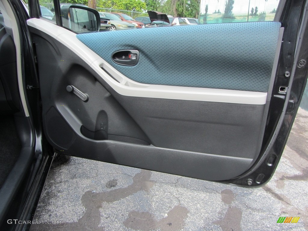 2007 Yaris 3 Door Liftback - Black Sand Pearl / Dark Charcoal photo #13