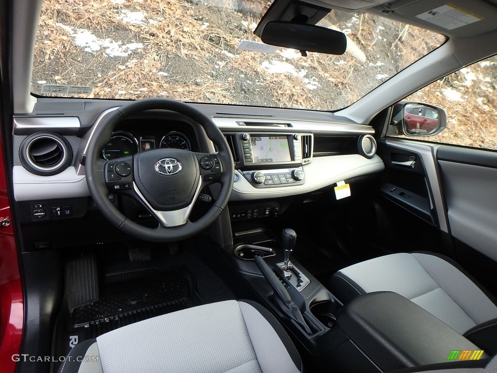 Ash Interior 2018 Toyota RAV4 XLE AWD Photo #124839514