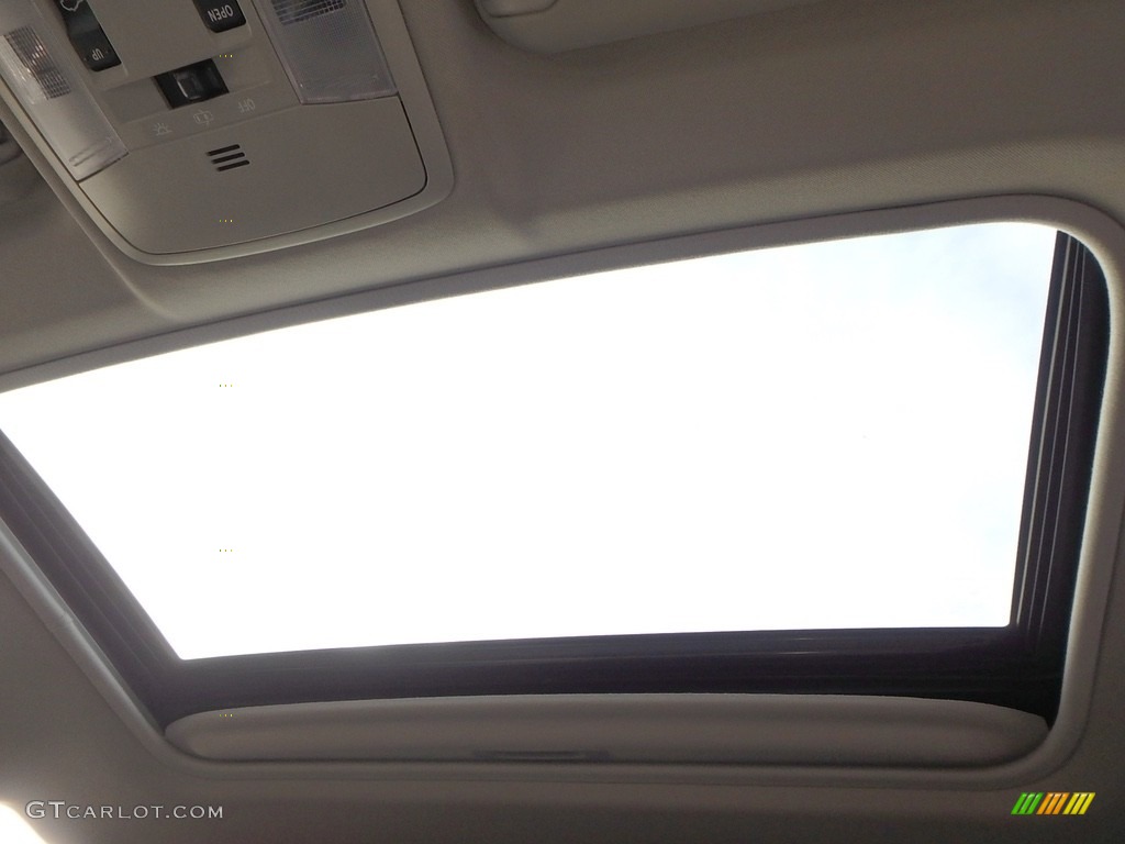 2018 RAV4 XLE AWD - Ruby Flare Pearl / Ash photo #12