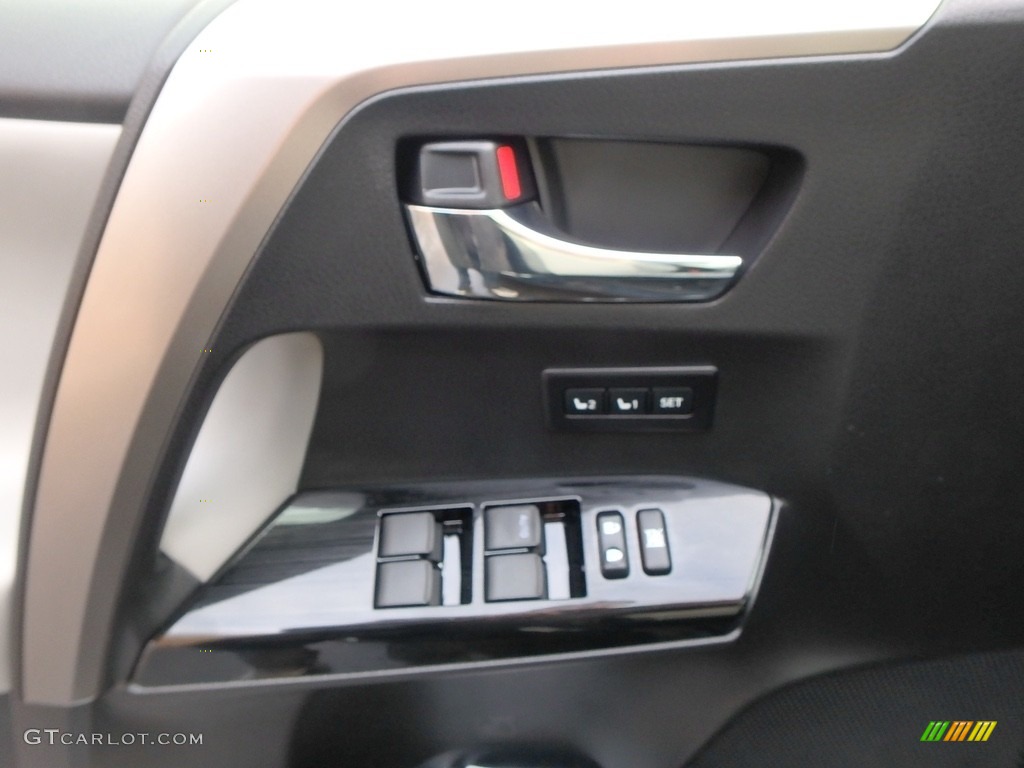 2018 Toyota RAV4 Limited AWD Hybrid Controls Photos