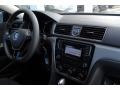 Black - Passat S Sedan Photo No. 17