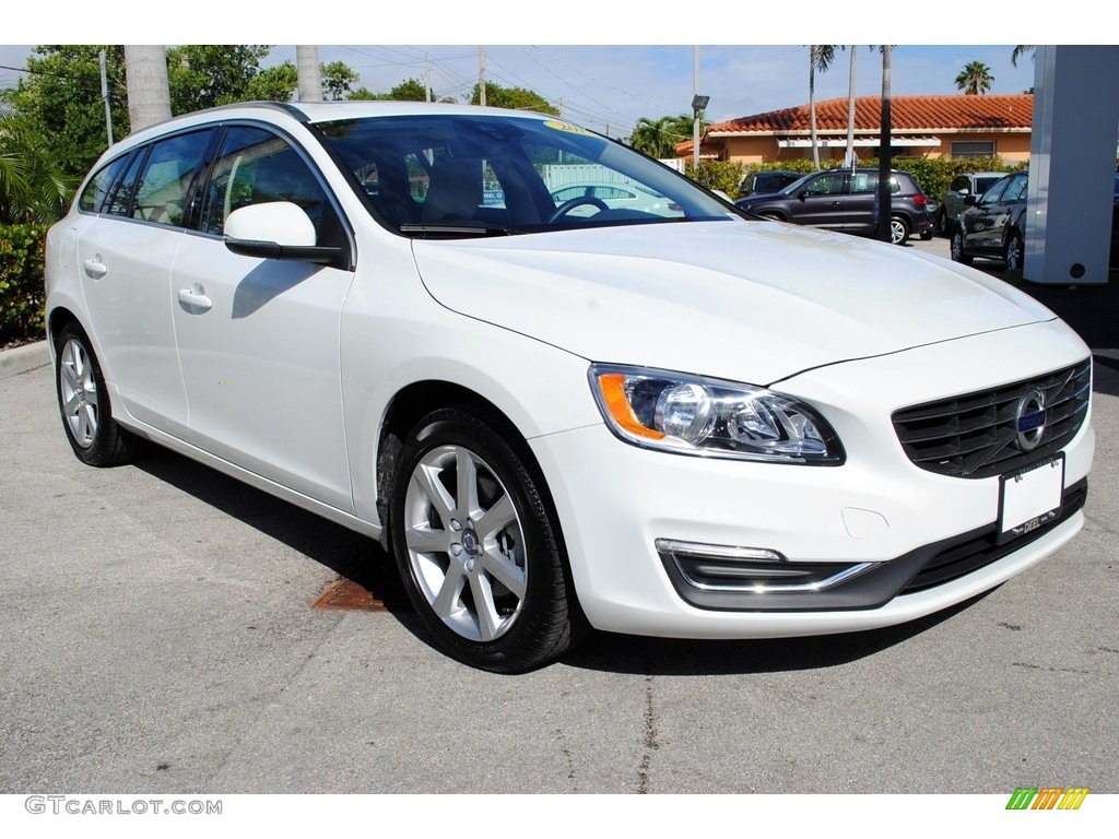 2017 V60 T5 - Ice White / Soft Beige/Off-Black photo #2