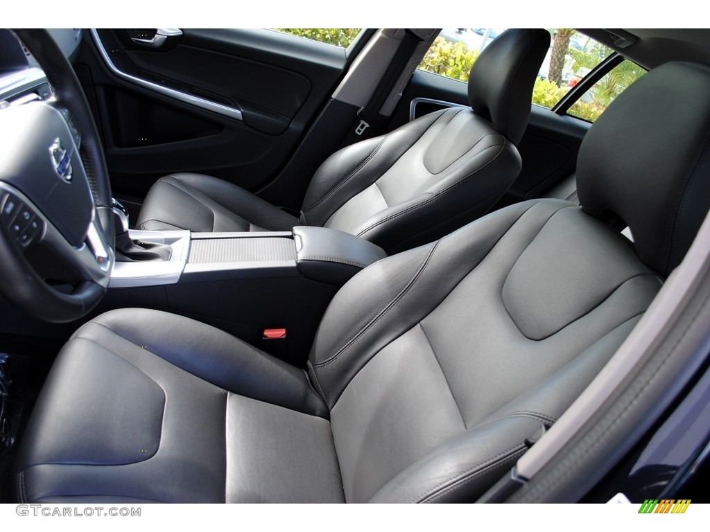 Off Black Interior 2017 Volvo V60 T5 Photo #124848072